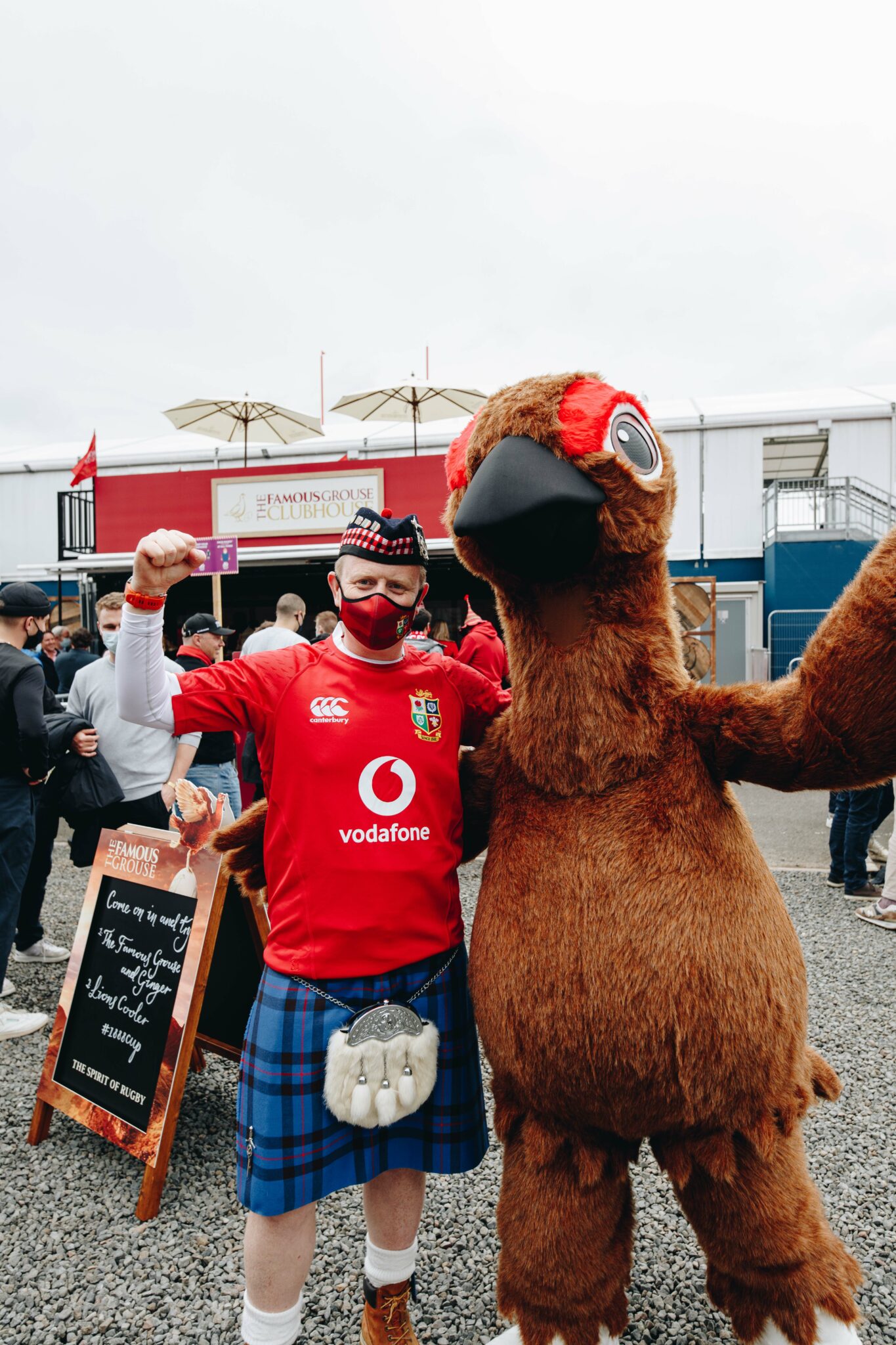 Famous-Grouse-rugby-activation-gilbert-mascot
