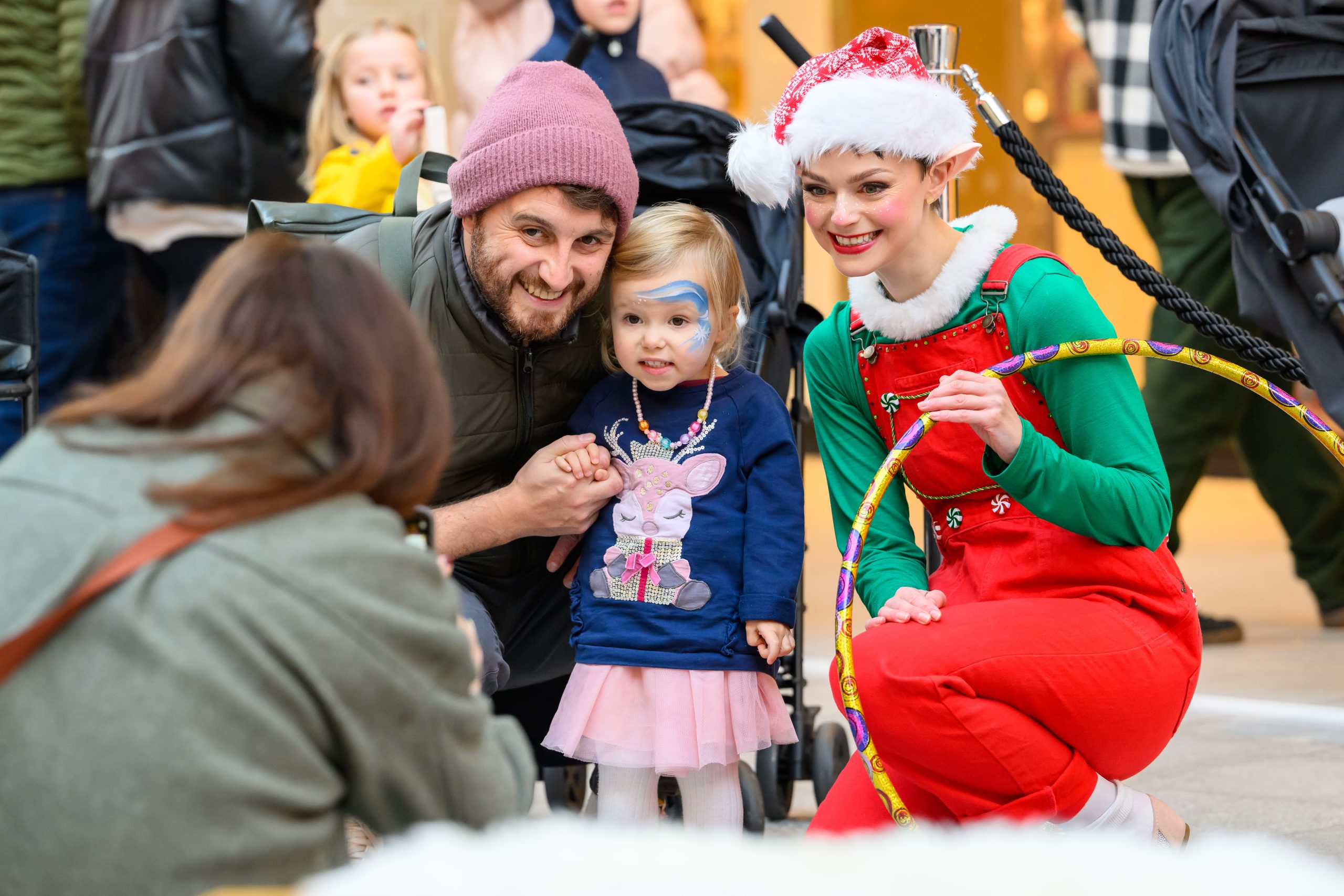 St James Quarter, Christmas Elves and story telling