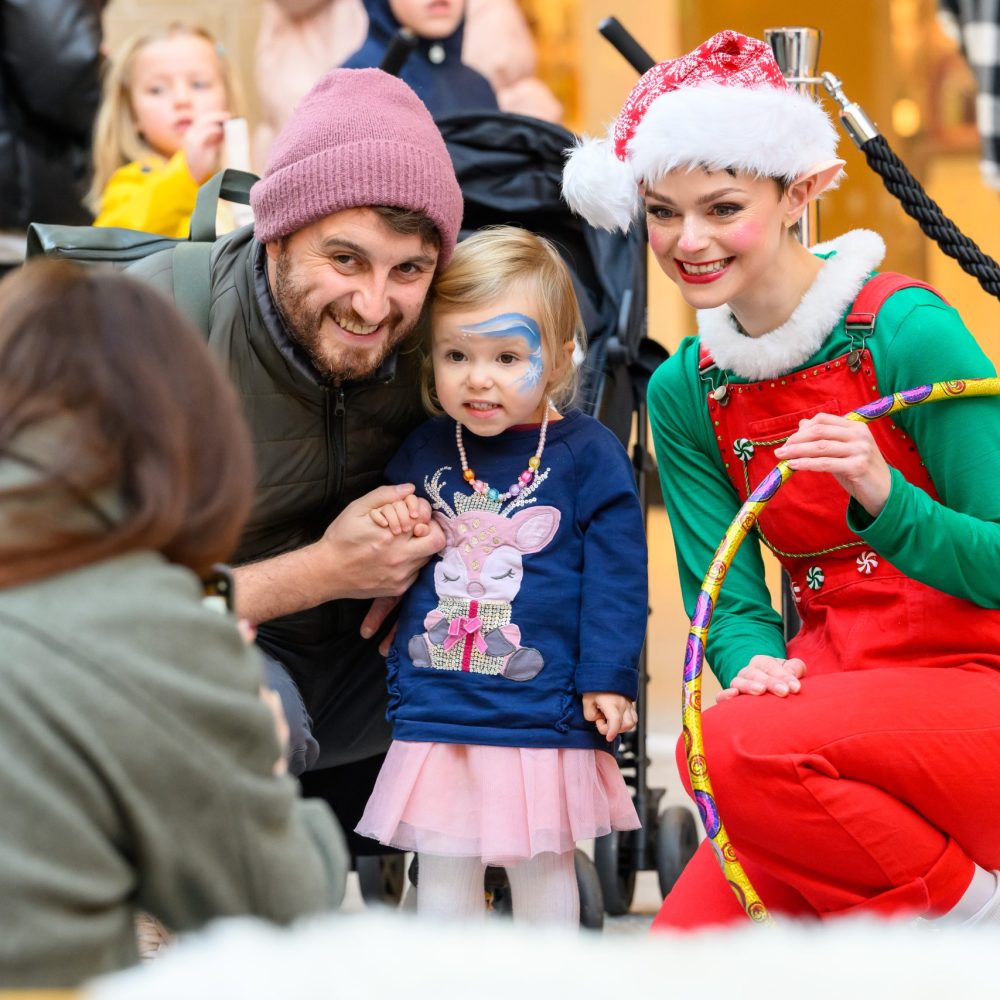 St James Quarter, Christmas Elves and story telling